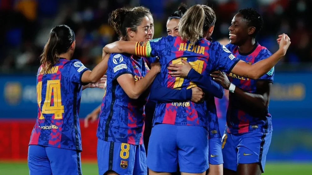 El Barça femenino celebrando un gol
